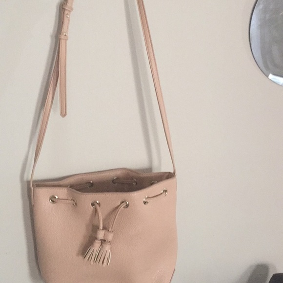 Cross body bucket bag - Picture 2 of 2